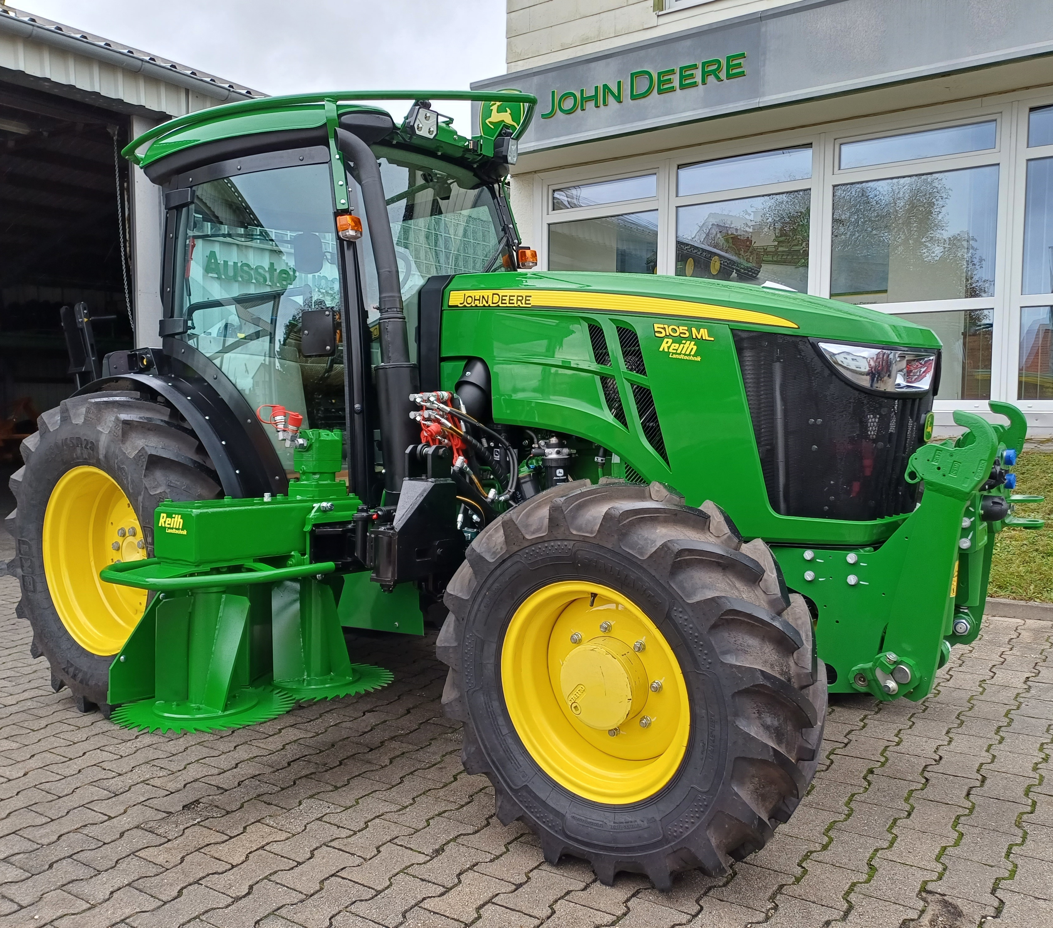 NEU - John Deere Serie 5ML